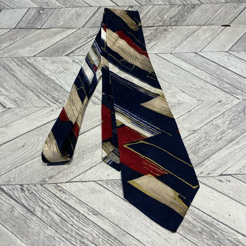 VINTAGE J.T.BECKETT TIE 100% ITALIAN SILK ABSTRACT